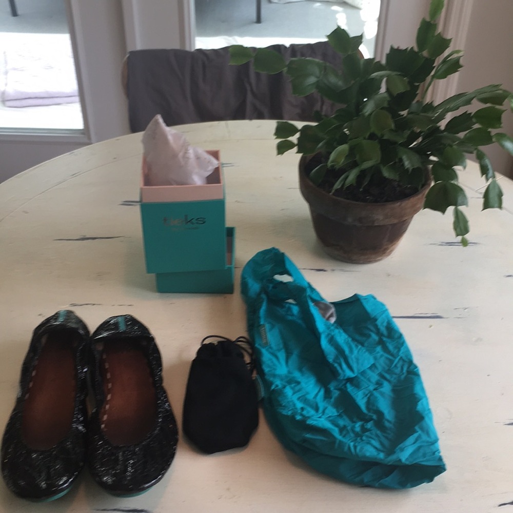 Tieks size 8 black patent leather